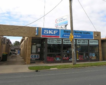 PRIME COMMERCIAL PROPERTY FOR LEASE Picture