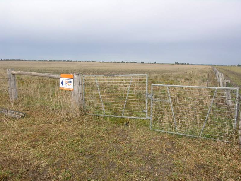 24.28HA ( 60 Acres ) PADDOCK AT CLYDEBANK Picture 1