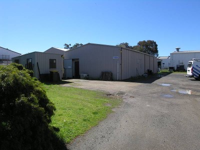 HANDY SMALL INDUSTRIAL WORKSHOP Picture