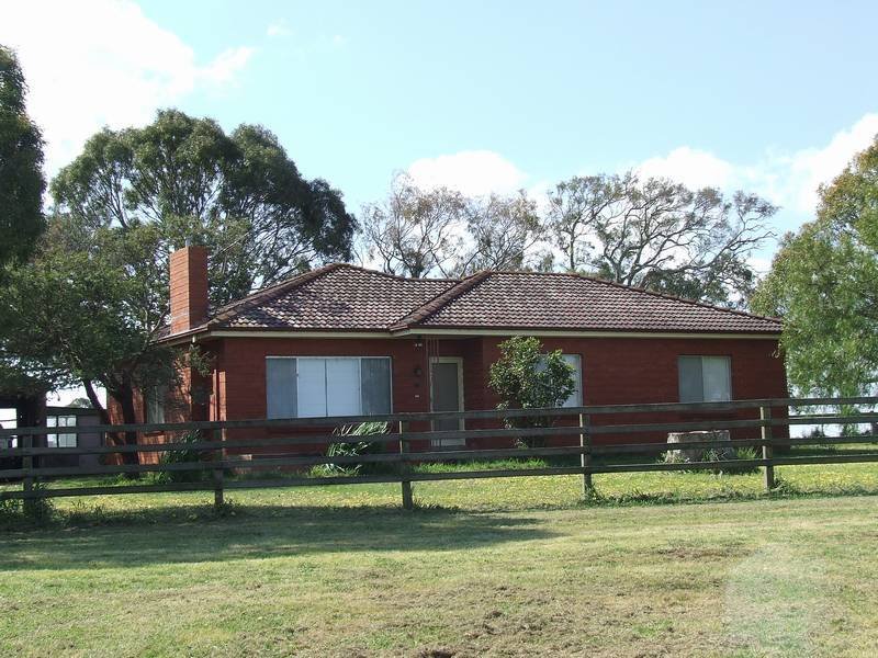 Neat & Tidy Throughout Picture 1