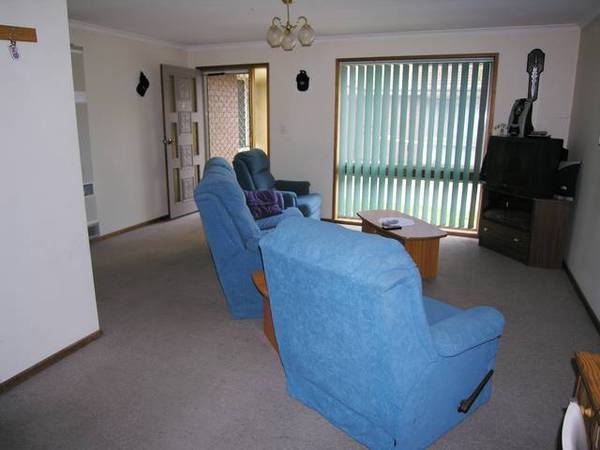 TWO BEDROOM VILLA CLOSE TO CBD Picture 3