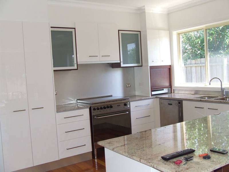 3 Bedroom Executive Townhouse Picture 2