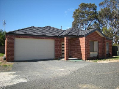 3 Bedroom Executive Townhouse Picture