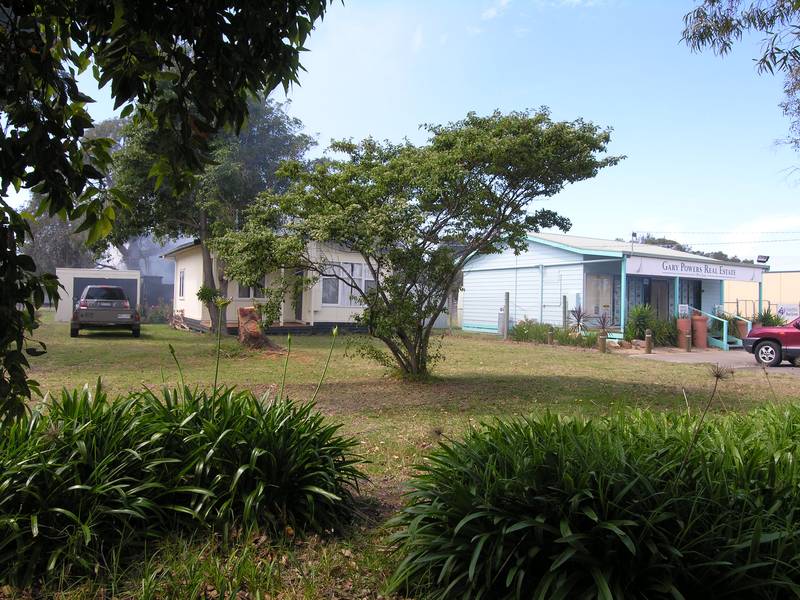 HOLIDAY HOME OR SUPERB INVESTMENT OPPORTUNITY Picture 2