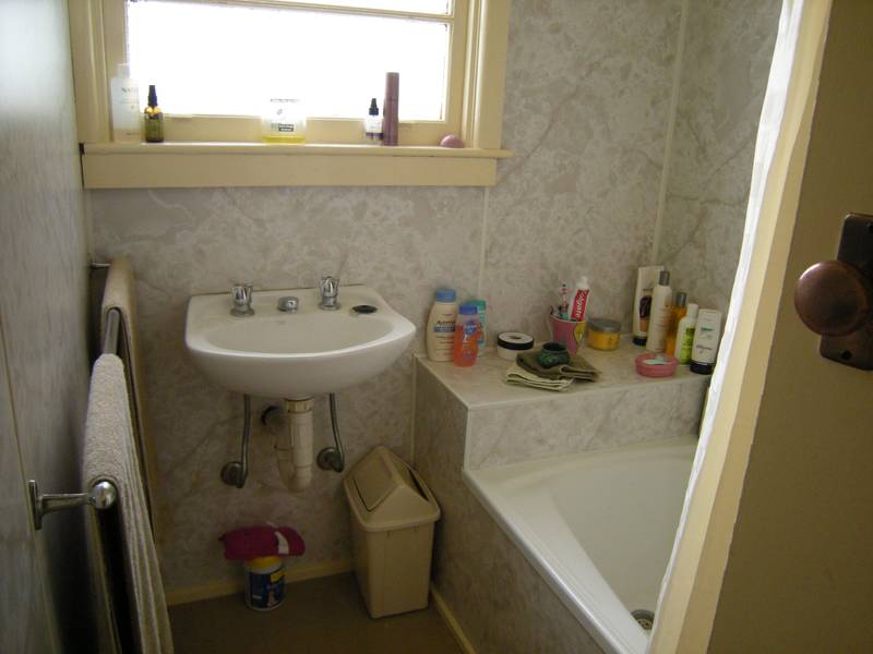 Cheapest House for Rent! Picture 3