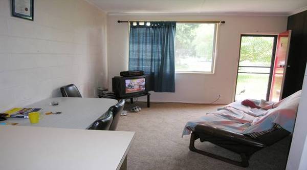 LIVE ON OR RENT OUT Picture 3