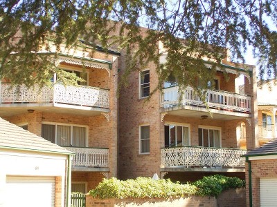 FULLY FURNISHED INNER CITY UNIT Picture