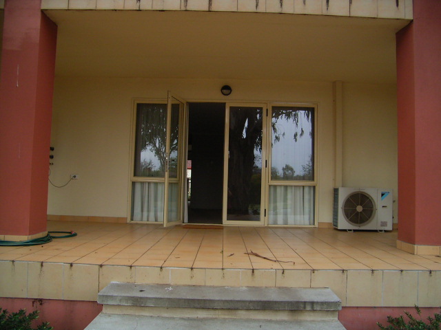 HEAD TURNER Picture 2