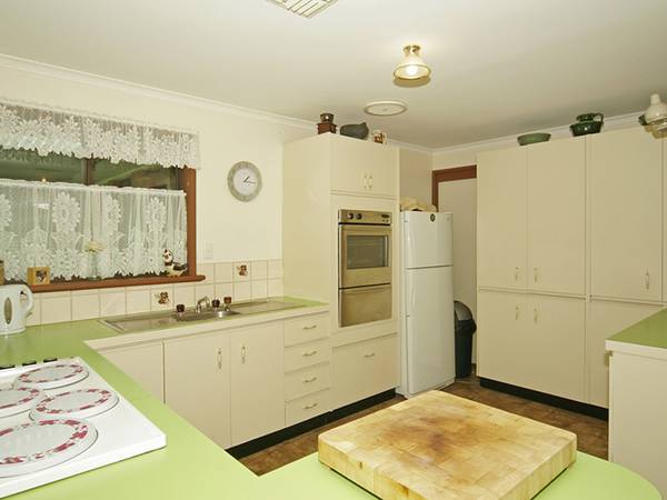 A MASSIVE 1700M2 ALLOTMENT Picture