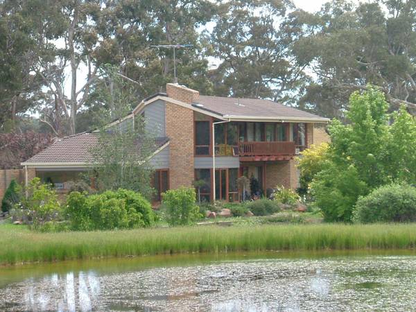 "Secluded Country Sanctuary" Picture 1