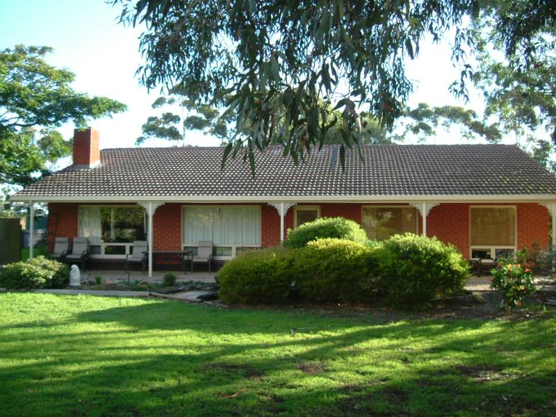 Reduced to Sell! Lifestyle, Income & Room for a Pony or two! Picture 1