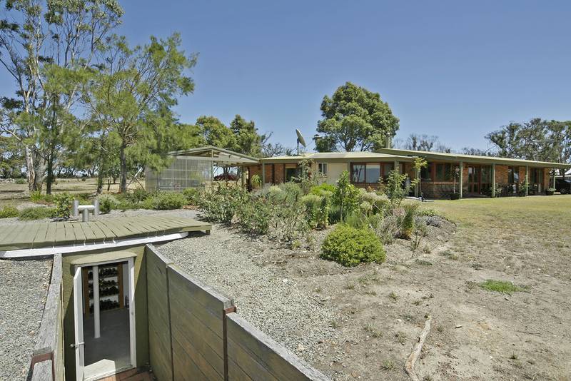 HOLDFAST FARM Picture 2