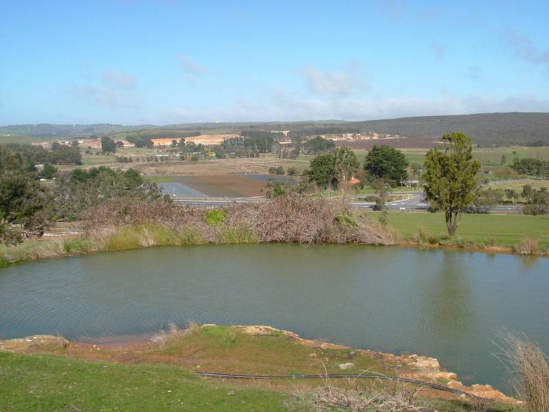 NOW THE CHEAPEST BLOCK IN THE DISTRICT Picture 1