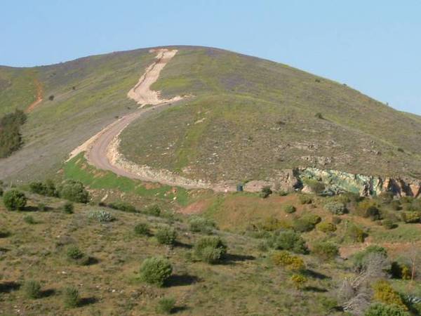 Glorious Coastal
Views and Serclusion Picture 3