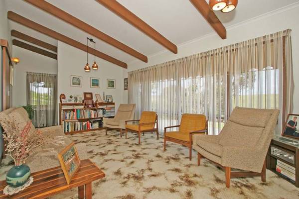 A RURAL LIFESTYLE PROPERTY WITH SOME SERIOUS SHEDDING Picture 3