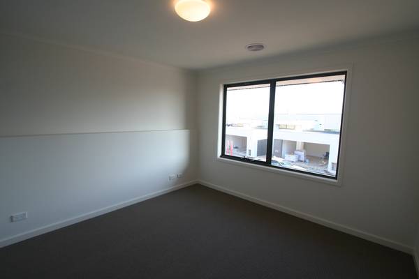 PHOTO ID REQUIRED FOR ALL INSPECTIONS - Brand New 3 Bedroom Townhouse Picture 3