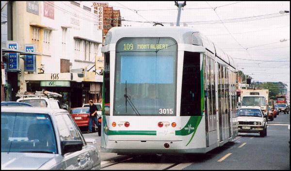 Upstairs 465 Whitehorse Road, Balwyn Picture 3