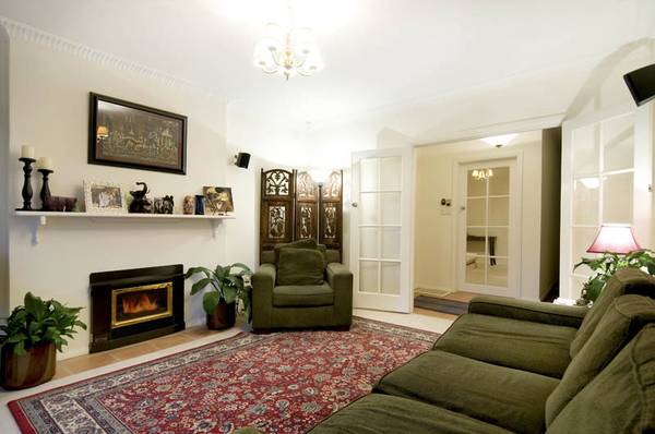 RENOVATED - SPOIL YOURSELF Picture 2