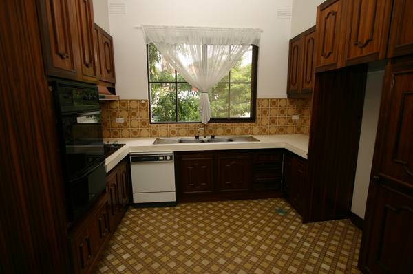 PHOTO ID REQUIRED FOR ALL INSPECTIONS-Three Bedroom Home In Camberwell Picture PHOTO ID REQUIRED FOR ALL INSPECTIONS-Three Bedroom Home In Camberwell Picture