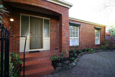 Balwyn High School Zone - Immaculate Unit Picture Balwyn High School Zone - Immaculate Unit Picture