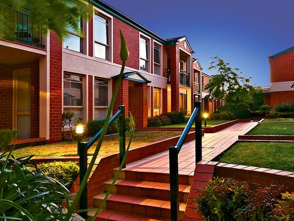 PHOTO ID REQUIRED FOR ALL INSPECTIONS - Close to Box Hill CBD Picture 2