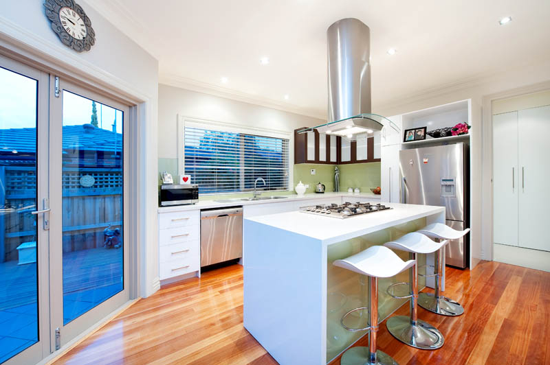 AWARD WINNING STYLE Picture 2