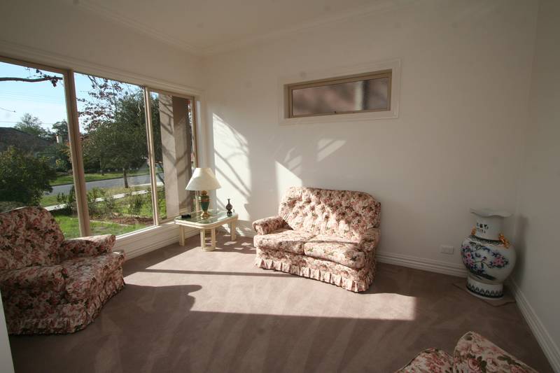 BRAND NEW FAMILY HOME Picture 2