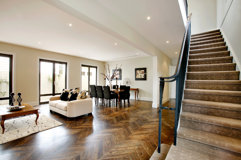 LUXURY FAMILY LIVING Picture 3