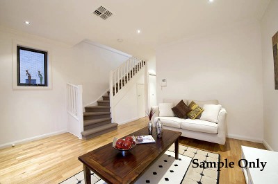 POOL SAUNA GYM - TRAM & TRAIN ON YOUR DOORSTEP Picture