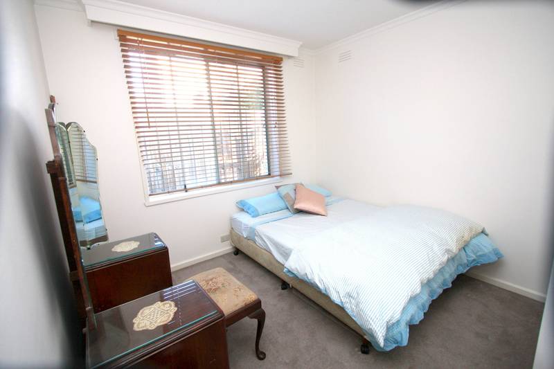 Renovated Apartment In Great Hawthorn Location! Picture