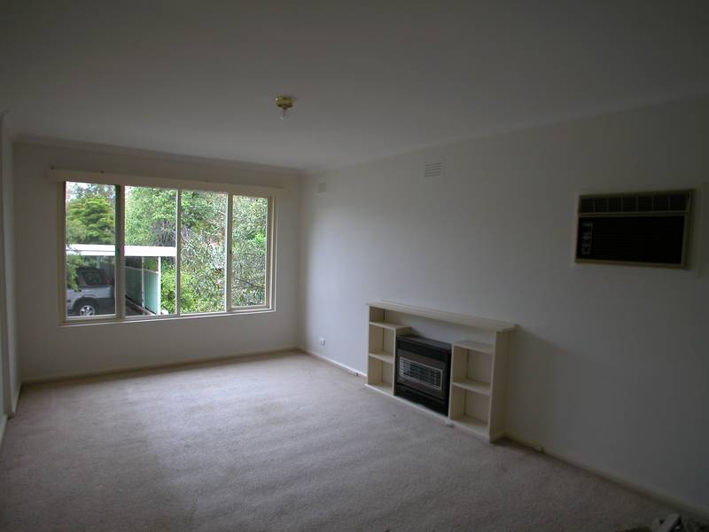 CLOSE TO BOX HILL CENTRAL AND TRAIN STATION Picture 2