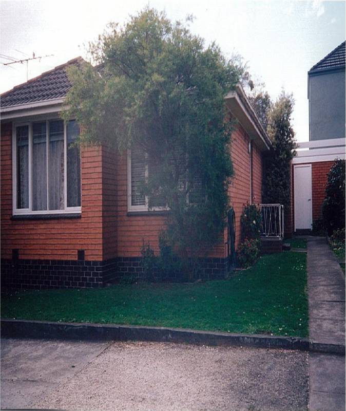 CLOSE TO BOX HILL CENTRAL AND TRAIN STATION Picture 1