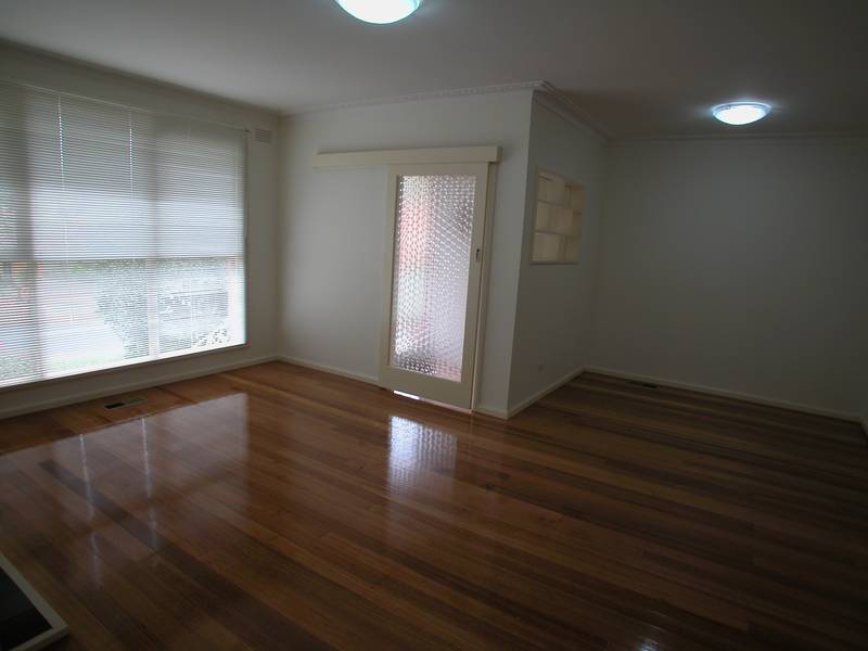 Family Home - Balwyn High School Zone Picture 3