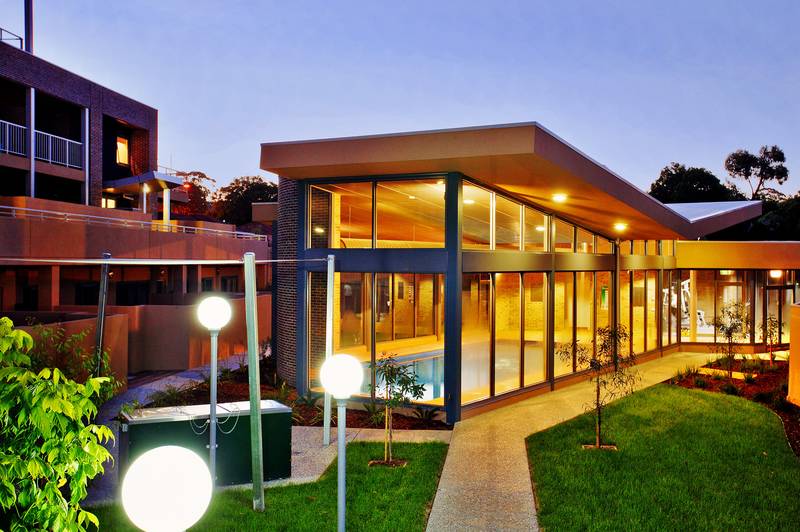 Two Bedroom Plus Study - Close to All Amenities. Picture 1