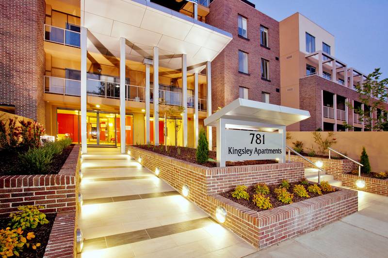 Two Bedroom Plus Study - Close to All Amenities. Picture 2