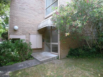 2 BEDROOMS IN BOX HILL CENTRAL Picture