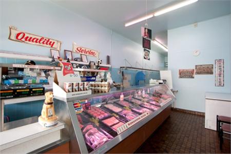 QUAINT LOCAL SHOPPING STRIP Picture 1