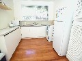 TWO BEDROOM UNIT IN LEAFY MONT ALBERT Picture