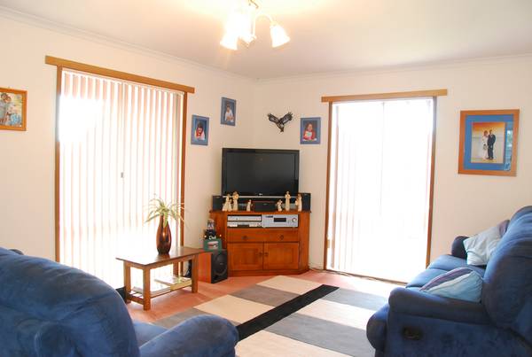 BRIGHT n BEACHY BONNY HOME Picture 3