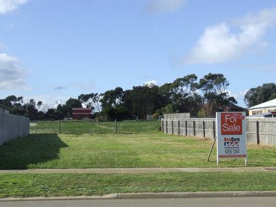 MUST BE SOLD - ALL OFFERS CONSIDERED Picture