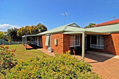 TWO BOAT RAMPS NEARBY Picture