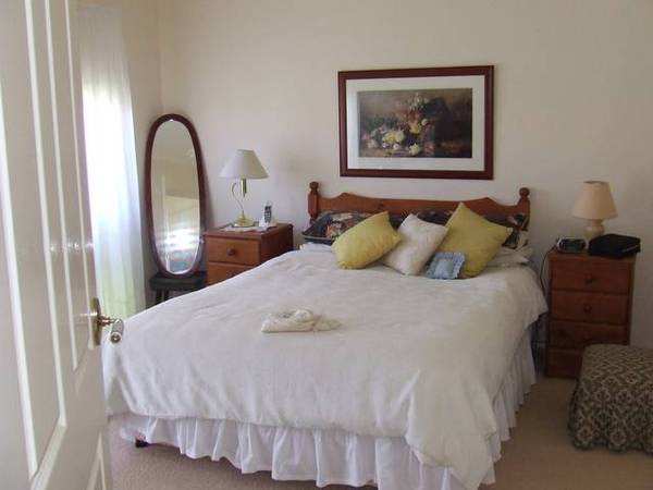 HOLIDAY AVENUE2 Picture 2