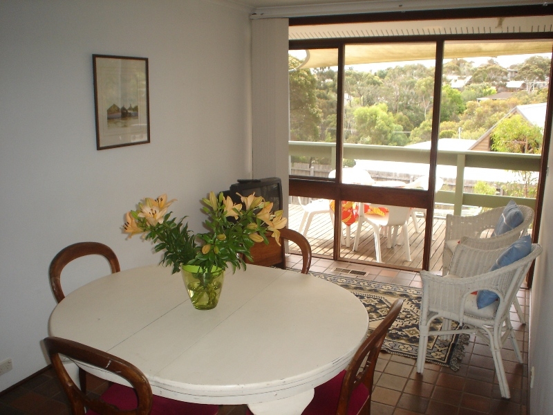 HOLIDAY STAFFORD Picture 2