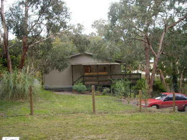 REPRESENTS EXCELLENT VALUE Picture 2