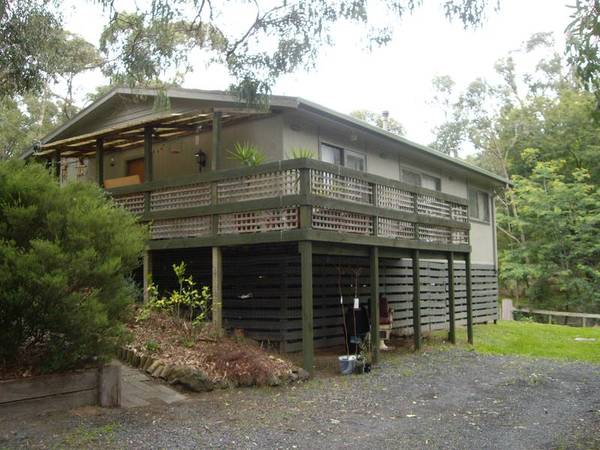 REPRESENTS EXCELLENT VALUE Picture 1