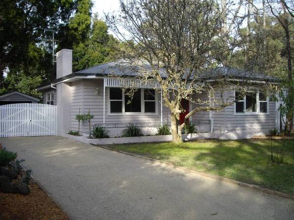 SOMETHING SPECIAL......."Magnolia Cottage Picture 1