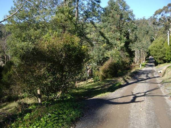 LAND YOURSELF A RARE OPPORTUNITY Picture 2