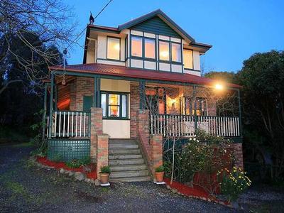 TIMELESS STYLE WITH PERIOD ELEGANCE Picture TIMELESS STYLE WITH PERIOD ELEGANCE Picture