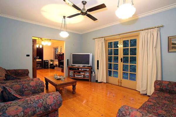 TIMELESS STYLE WITH PERIOD ELEGANCE Picture 2