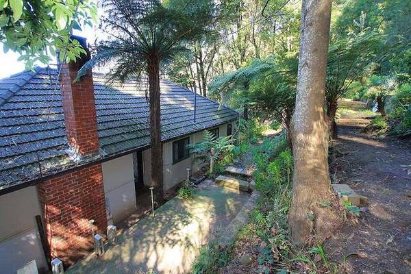 UNDER CONTRACT/UNDER OFFER Picture